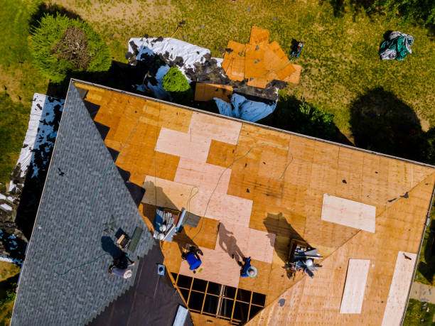 Best Flat Roof Repair Services  in Richfield, WI